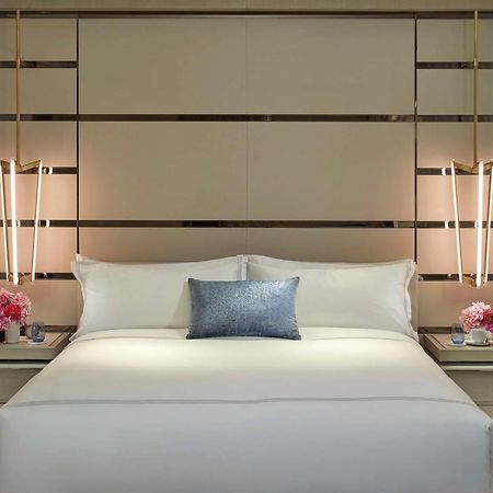 Crown Towers Sydney Hotel Kültér fotó A bedroom at The Ritz-Carlton, Dubai